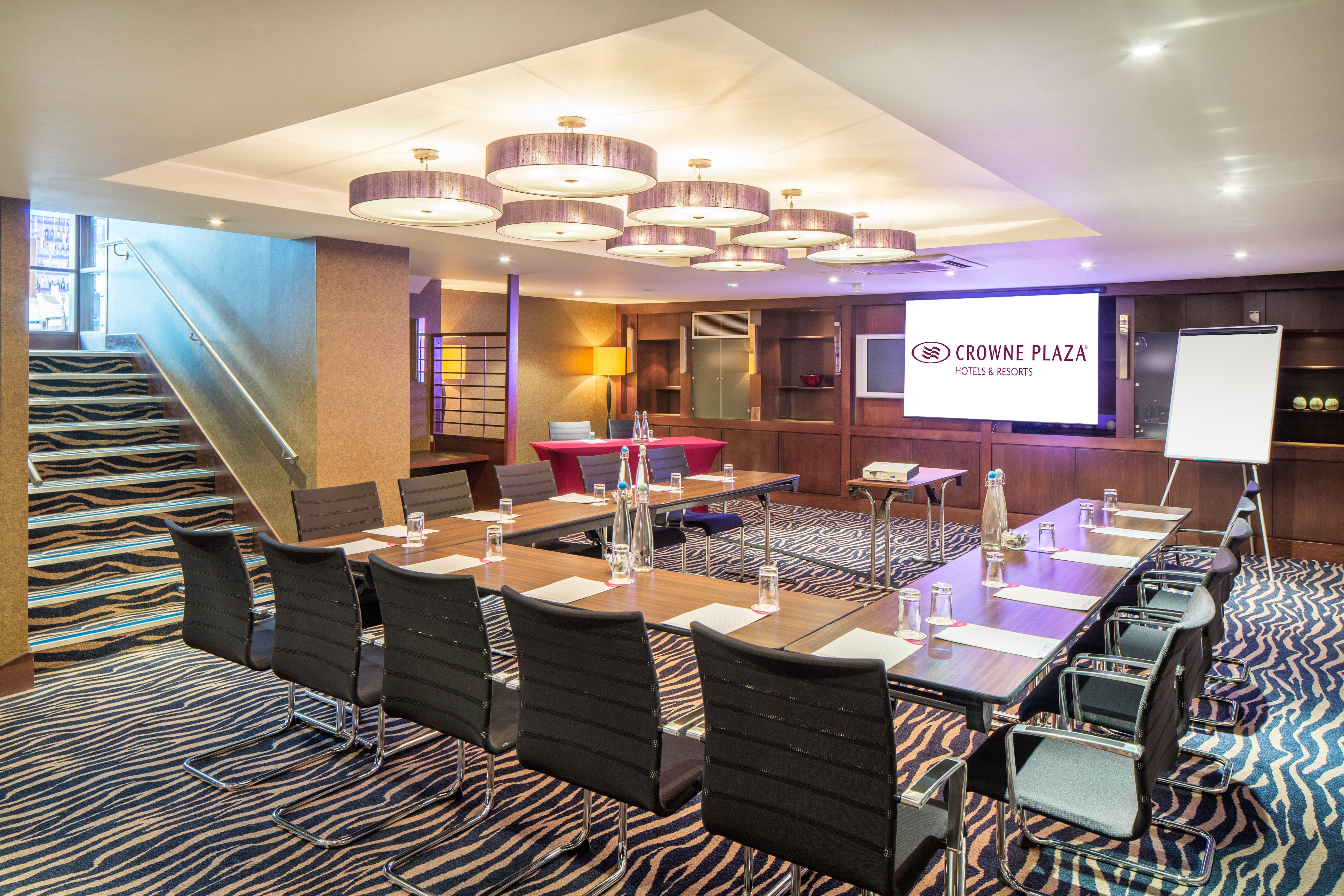 Hotel Crowne Plaza London - Gatwick Airport By Ihg Crawley  Exterior foto