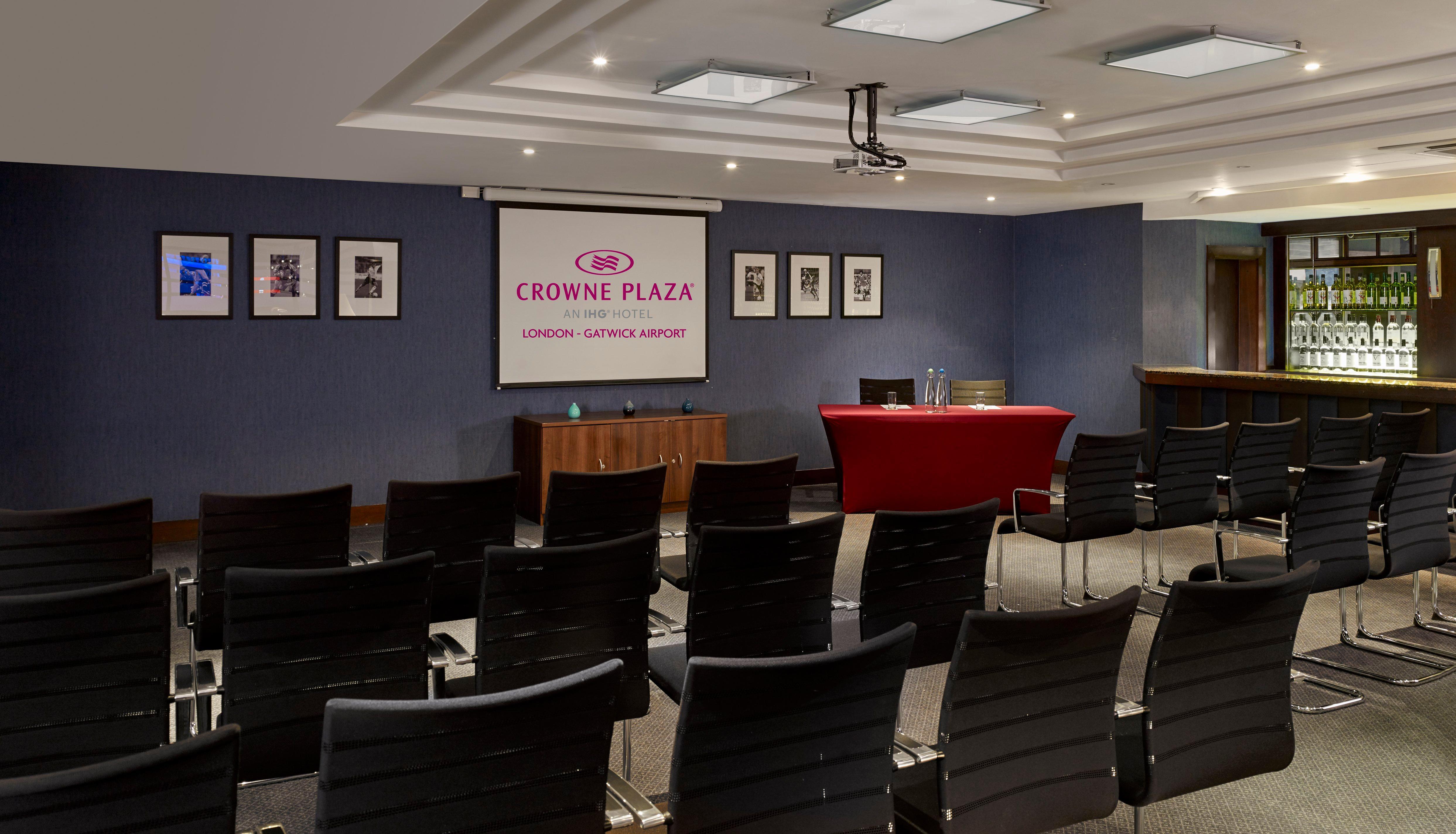 Hotel Crowne Plaza London - Gatwick Airport By Ihg Crawley  Exterior foto