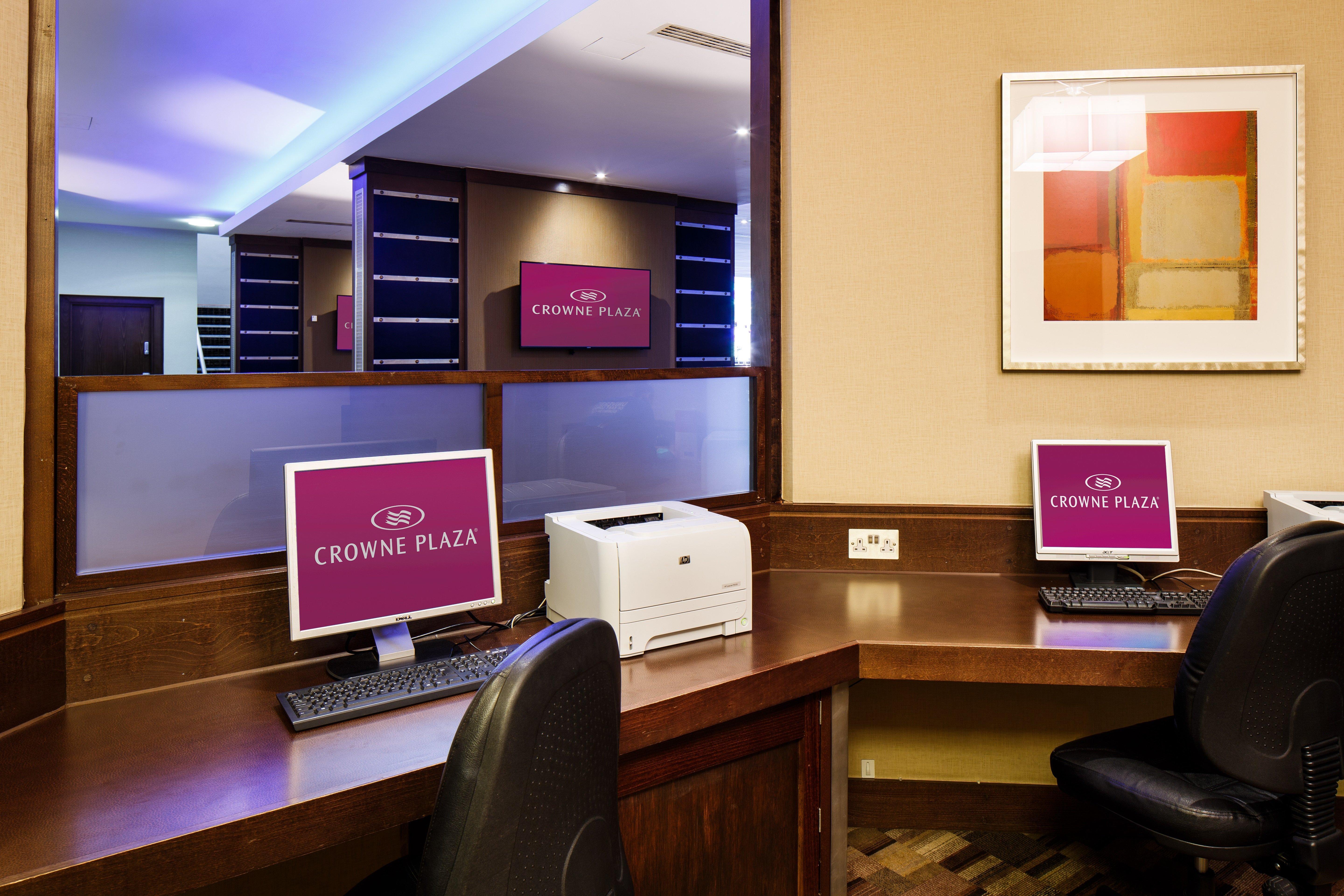 Hotel Crowne Plaza London - Gatwick Airport By Ihg Crawley  Exterior foto