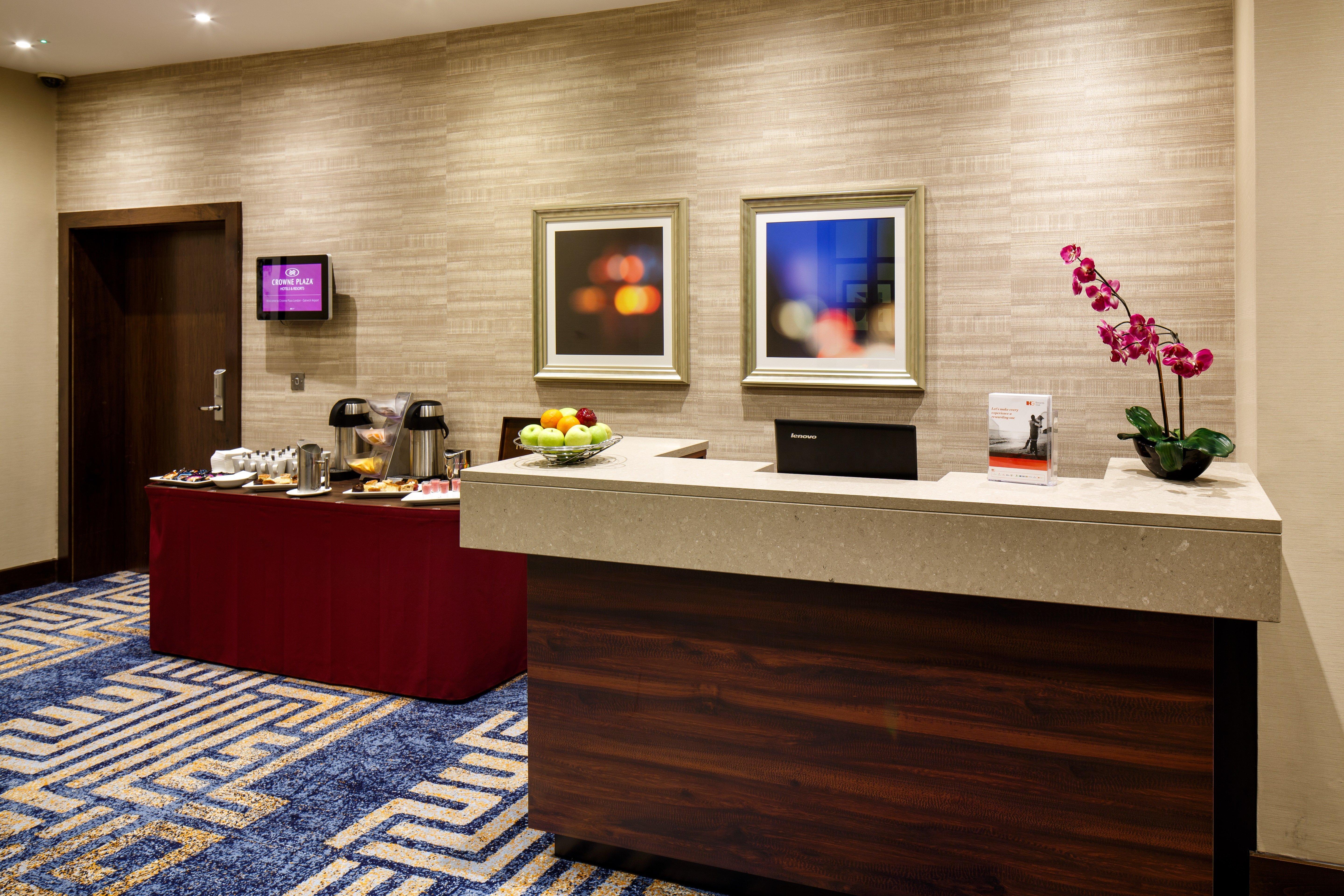 Hotel Crowne Plaza London - Gatwick Airport By Ihg Crawley  Exterior foto