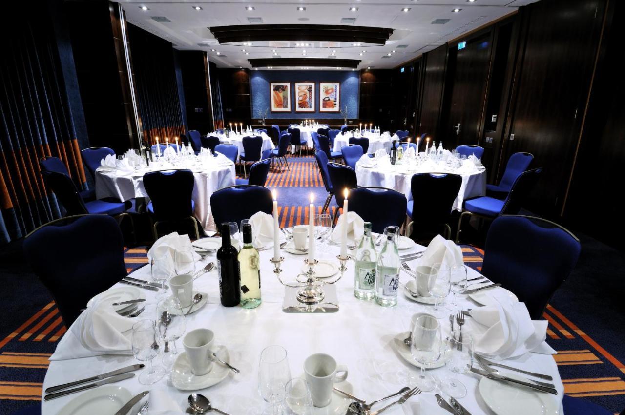 Hotel Crowne Plaza London - Gatwick Airport By Ihg Crawley  Exterior foto