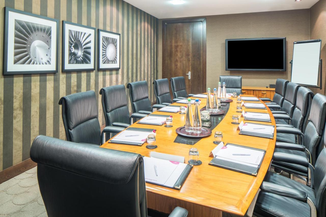 Hotel Crowne Plaza London - Gatwick Airport By Ihg Crawley  Exterior foto